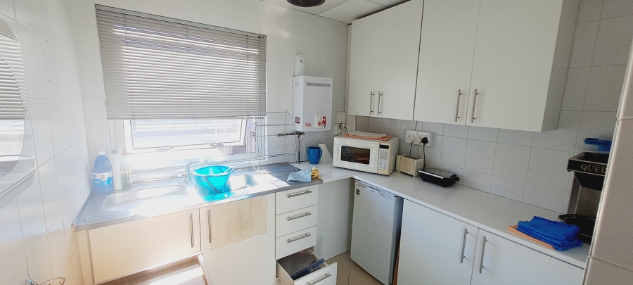 To Let commercial Property for Rent in Rosenpark Western Cape